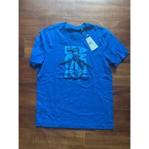 An original Penguin by Munsingwear in classic blue Size Men’s Med NWT